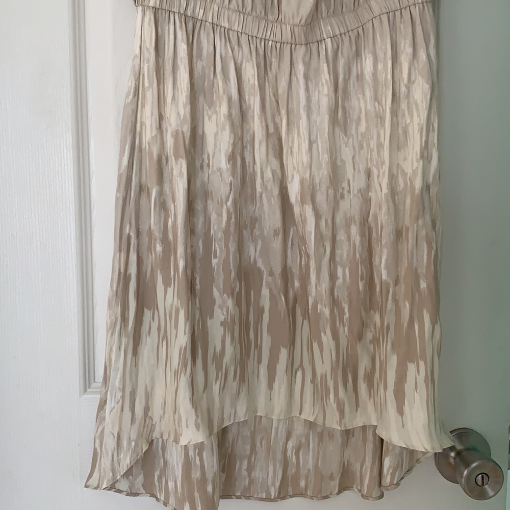Beautiful flowy Express M dress - Picture 5 of 5